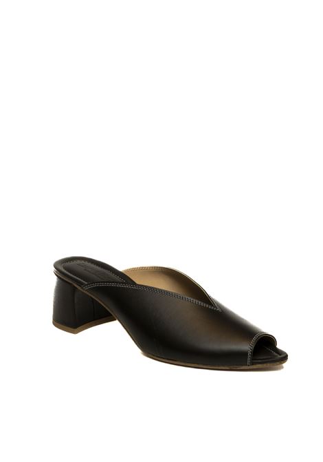  LAUREN HUTTON | D50LAIN-NERO